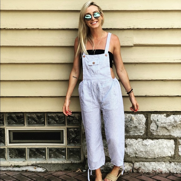 Meet your Posher, Lauren - Picture 1 of 1